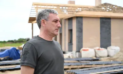 Жилье для аграриев: строительство коттеджей оценил губернатор Василий Орлов