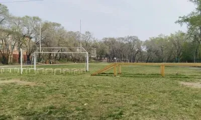 На стадионе ДальГАУ появится футбольное поле и трибуны