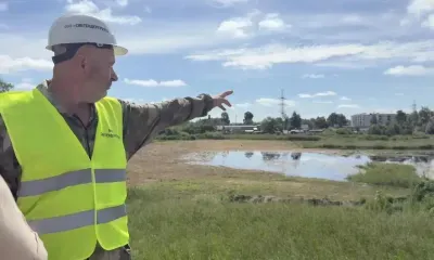 Благоустройству помешала природа: пересохшее озеро неожиданно наполнилось водой
