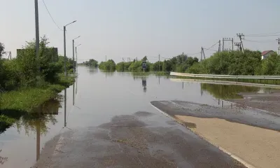 Паводок оставил без сообщения амурское село, переправиться можно только на лодках