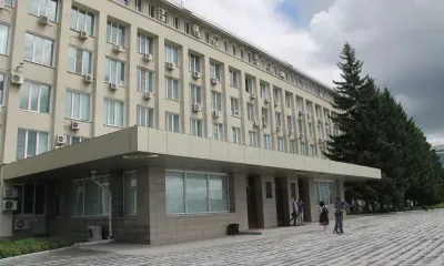 Развитие АмГУ обсудили депутат Госдумы Леонид Слуцкий и губернатор Василий Орлов
