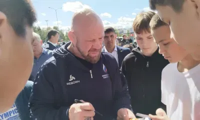 Зарядку с Джеффом Монсоном в Благовещенске перенесли из-за дождя