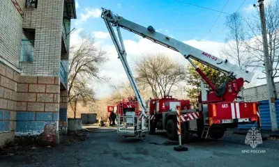 Просили помощи с балконов: десятки человек оказались отрезаны от выхода во время пожара в пятиэтажке