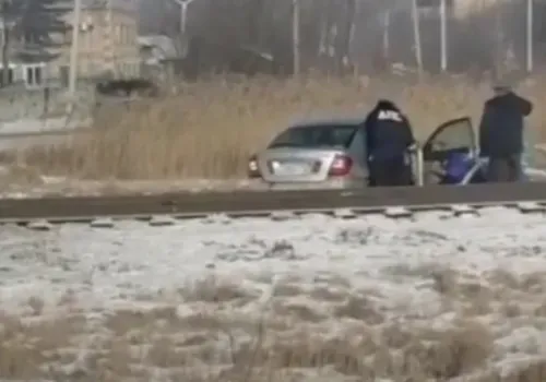 В Белогорске водитель умер в машине