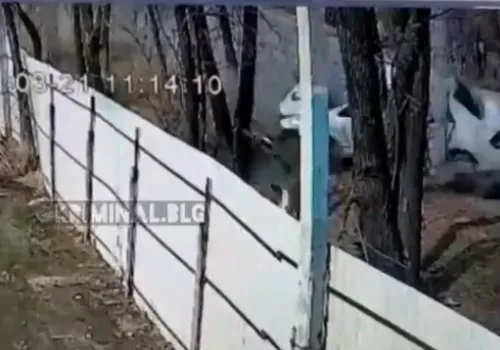 В жестком ДТП с участием такси в Благовещенске пострадали люди