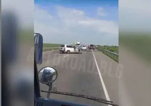 В ДТП на подъезде к Благовещенску пострадали семь человек