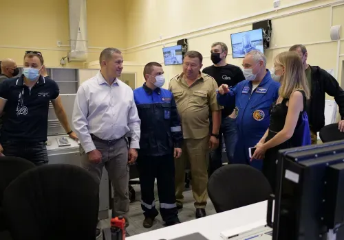 Общество "Знание" организовало лекции-экскурсии для участников проектов "Большая перемена" и "Твой ход"