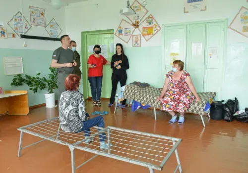 Председатель Заксобрания проверил условия проживания в ПВР Свободненского района