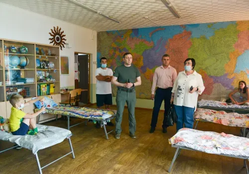 Председатель Заксобрания и омбудсмен по правам человека посетили ПВР в Чигирях 