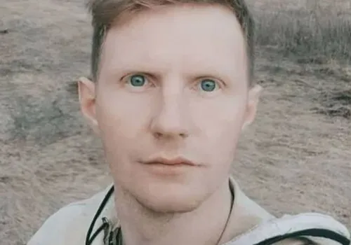 В Тындинском районе возобновили поиски мужчин, исчезнувших после опрокидывания "вахтовки"