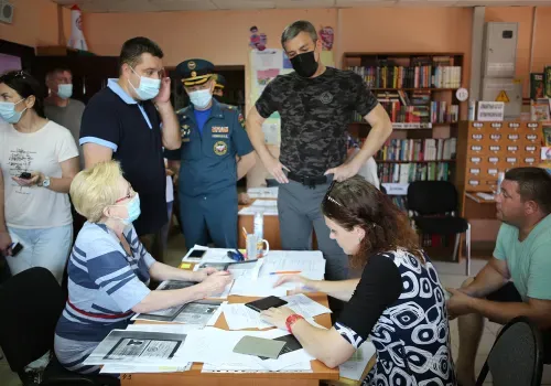 Губернатор проверил работу комиссий по оценке ущерба от наводнения в Благовещенском районе