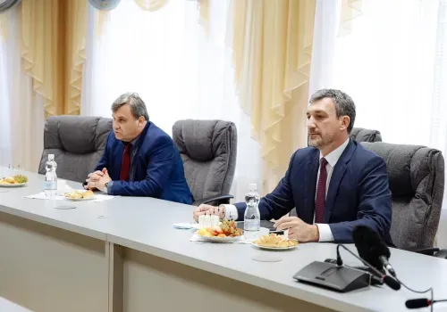 Василий Орлов рассказал иностранным журналистам о возможностях Амурской области