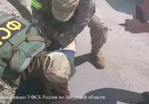 Подозреваемых в вымогательстве миллиона рублей задержали в Благовещенске