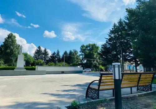 Городские площади благоустраивают в рамках нацпроекта в Зее 