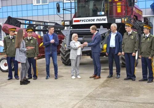 Амурский казачий колледж получил технику для полевых работ