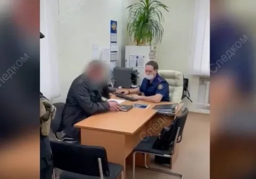 Полицейские задержаны по подозрению в злоупотреблении полномочиями в Приамурье