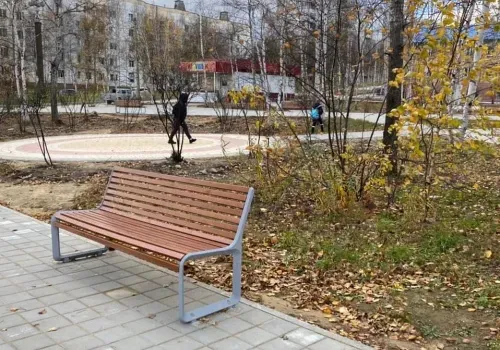 На Бамовском Арбате в Тынде устанавливают малые архитектурные формы