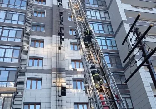 Пожар в воздуховоде 15-этажного дома в Благовещенске потушен