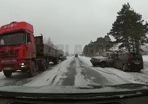 Автомобили попали в жесткое ДТП на трассе Благовещенск - Свободный 