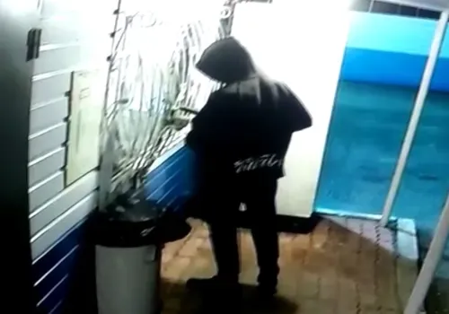Налет на сельскую автозаправку организовали молодые люди в Серышевском районе