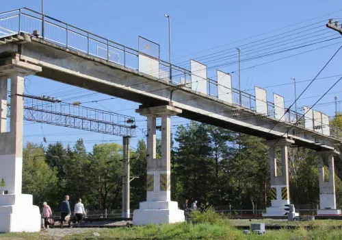 Предупреждающие граффити появились на пешеходных дорожках у станции Серышево ЗабЖД 