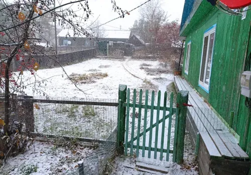Первый настоящий снег засыпал север Амурской области 