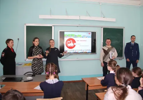 Железнодорожники напомнили школьникам о правилах безопасности в зоне движения поездов