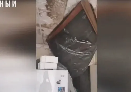 Подушками ремонтируют аварийный дом в Тынде