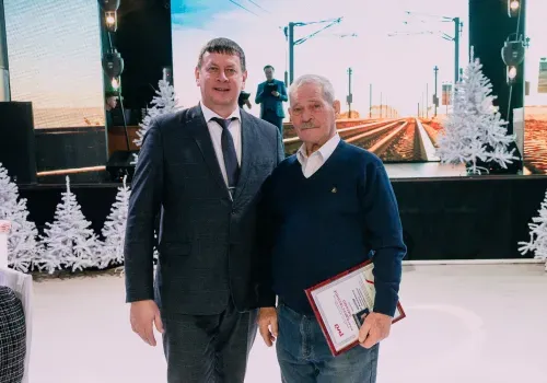 Чествование ветеранов и сотрудников железнодорожной энергетики прошло в честь юбилея запуска первого электрифицированного участка на ЗабЖД 