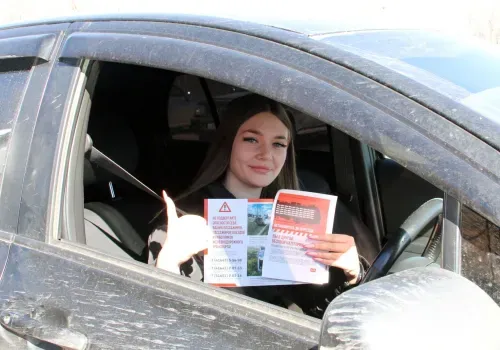 Сотрудники Забайкальской магистрали напомнили автомобилистам о необходимости соблюдения ПДД на переезде станции Свободный