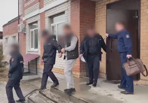 В ногу выстрелили мужчине, похищенному в Зее