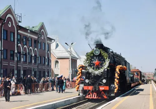 Торжественный митинг по случаю отправления ретропоезда со станции Благовещенск собрал более 12 тысяч человек