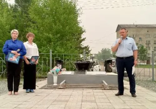 Торжественный митинг в честь 50-летия БАМа прошел на станции Бамовская ЗабЖД