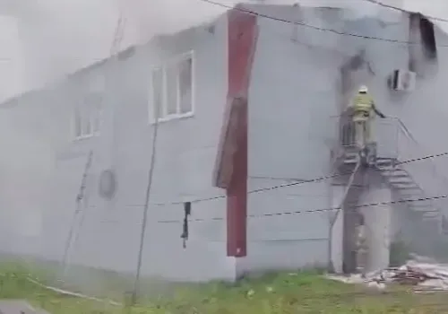 Пожар в крупном магазине тушили огнеборцы из трех муниципалитетов