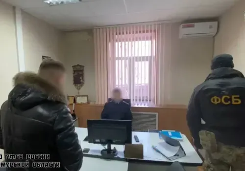 Бывшие сотрудники миграционной службы осуждены за злоупотребление полномочиями