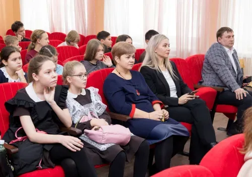 ЗабЖД назвала победителей межрегионального конкурса плакатов «Железная дорога БЕЗ ОПАСНОСТИ»