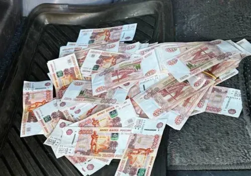 Деньги для закрытия глаз: жителя Свободного будут судить за посредничество в даче взятки