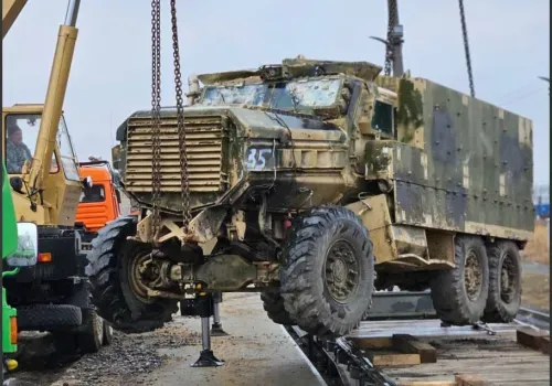 Трофейные Нummer и Mastiff привезли в Белогорск