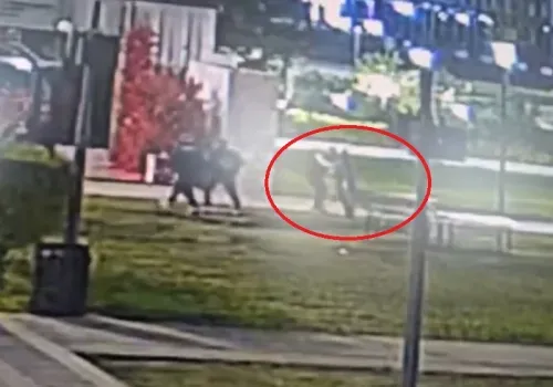 Хулиганы сломали теннисные столы на главной площади Благовещенска