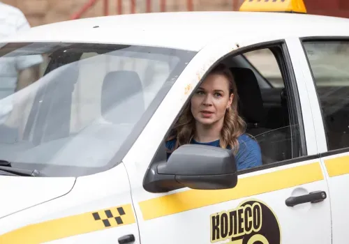 Ни дня без приключений: второй сезон "Алла-такси" увидят россияне