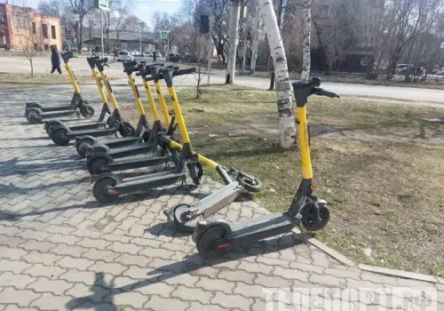 В Благовещенске снова можно ездить на электросамокатах