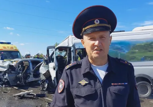 Маршрутный автобус попал в ДТП на трассе Благовещенск - Свободный. Пострадали 19 человек