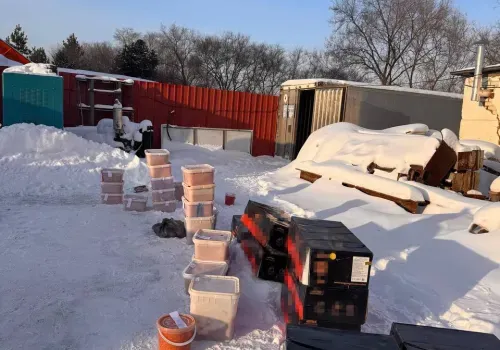 Рыбу и красную икру изъяли из незаконного цеха в Приамурье