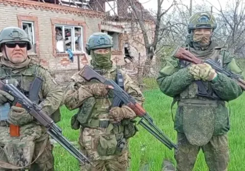 Поздравление с Днем Победы из зоны СВО прислали жители Амурской области