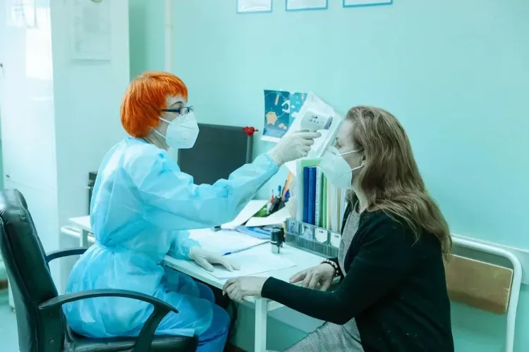 Василий Орлов сообщил, сколько доз вакцины против COVID-19 поступит в регион за зиму