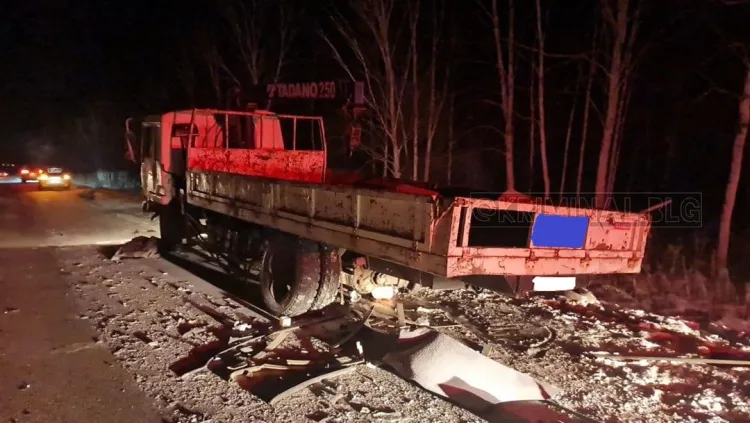 Автомобиль попал в жесткое ДТП с эвакуатором под Благовещенском