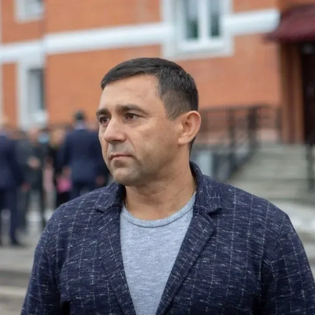 Мэр Благовещенска объяснил, зачем поставит прививку от коронавируса