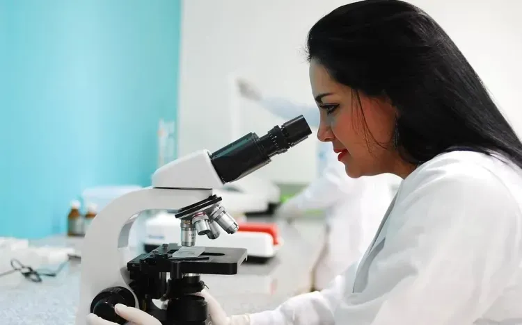 Новый способ проникновения коронавируса в легкие обнаружили ученые