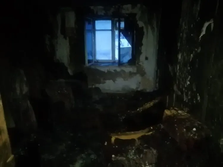 Тело женщины в Магдагачинском районе нашли при пожаре в заброшенном доме 