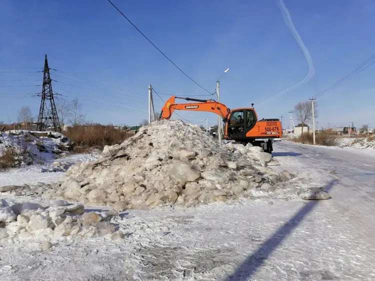 Борьба с подземными ключами в Благовещенском районе длится третий месяц (фото)